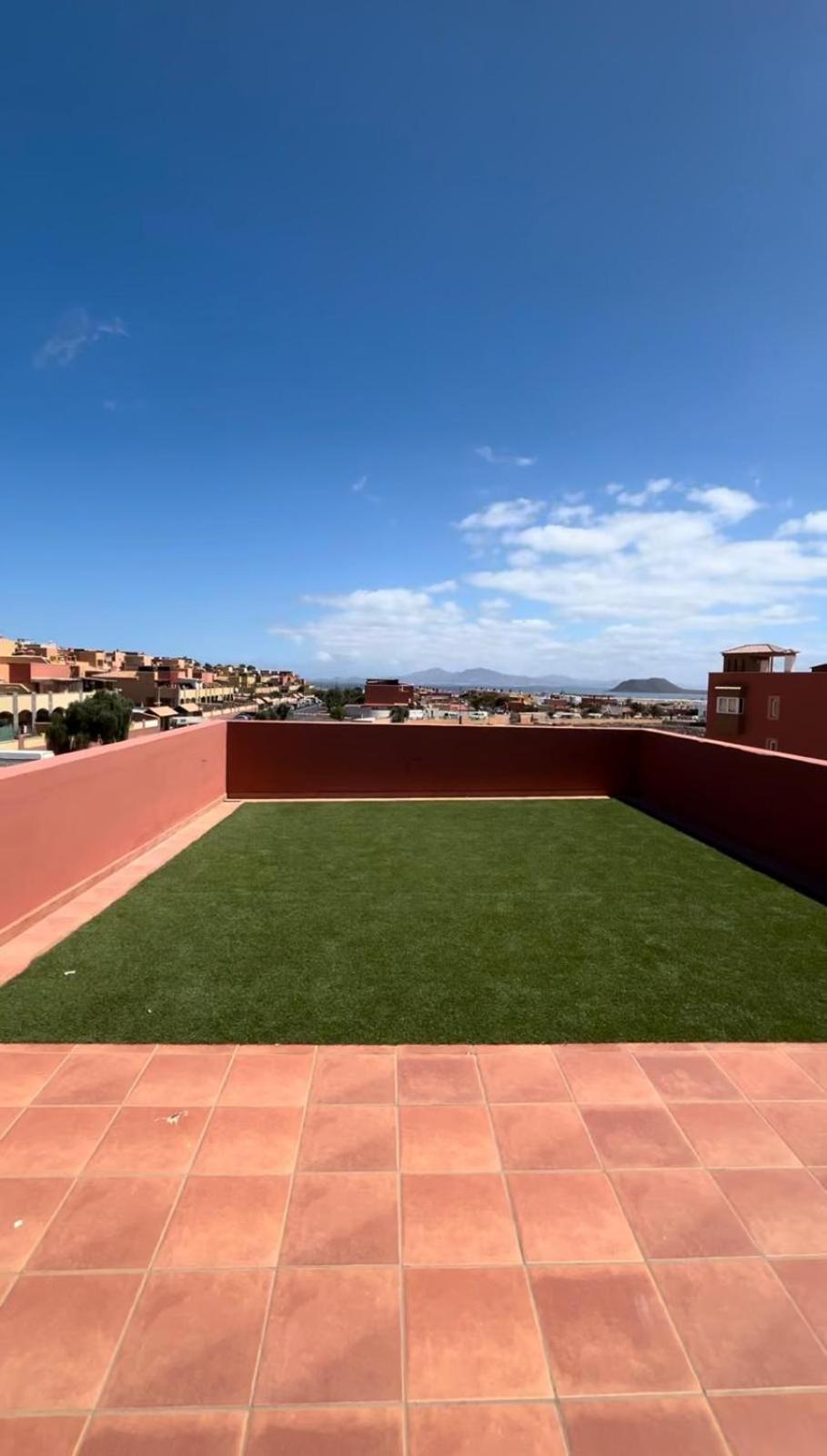 Gasthuis Banama Coliving & Coworking, Surf & Yoga - Casa Roja