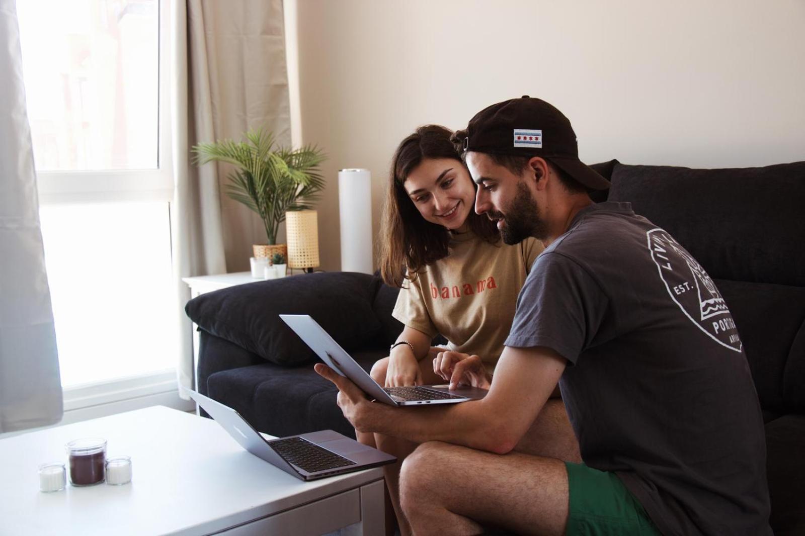 Banama Coliving & Coworking, Surf & Yoga - Casa Roja Gasthuis *