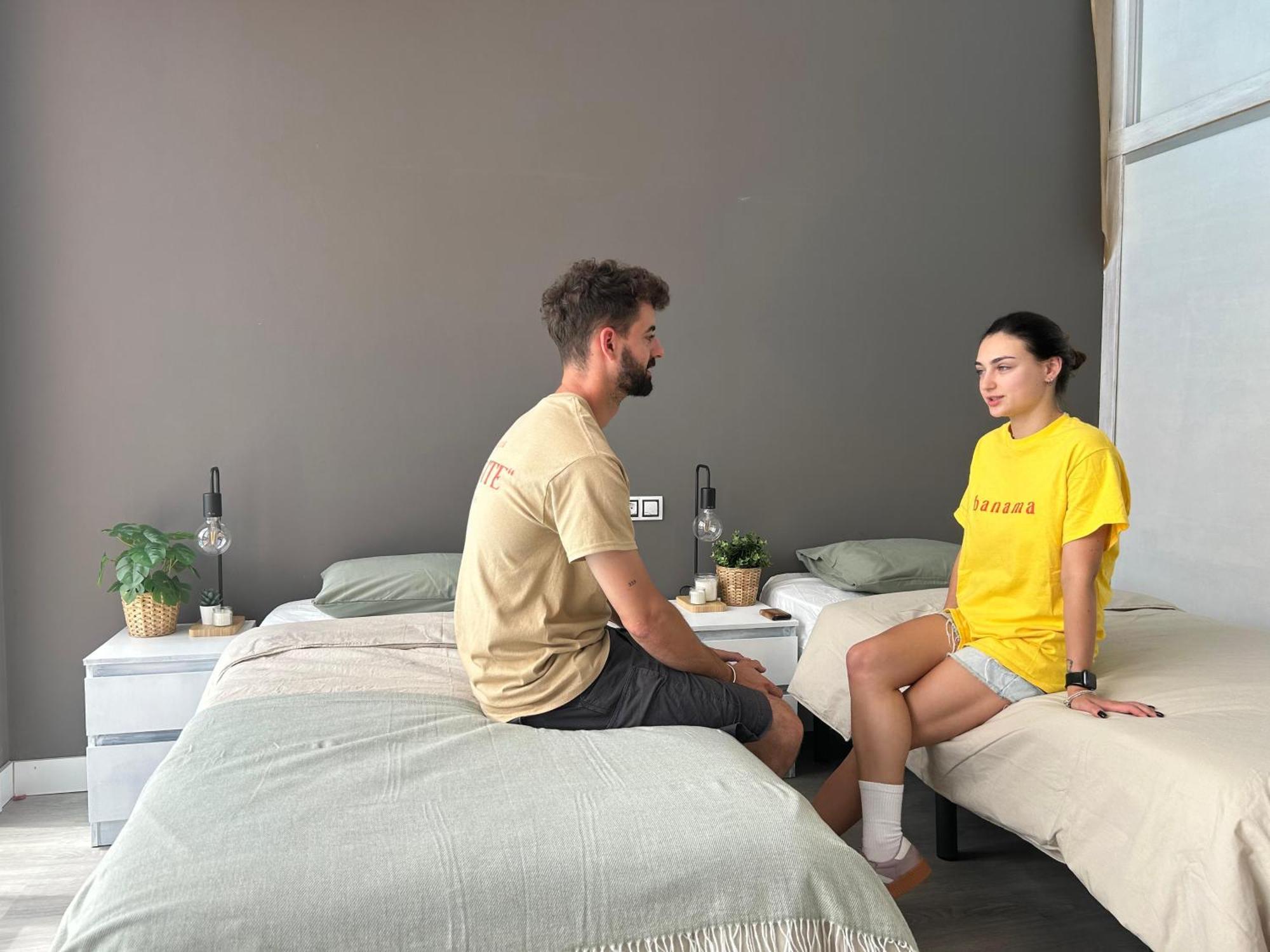 Gasthuis Banama Coliving & Coworking, Surf & Yoga - Casa Roja *